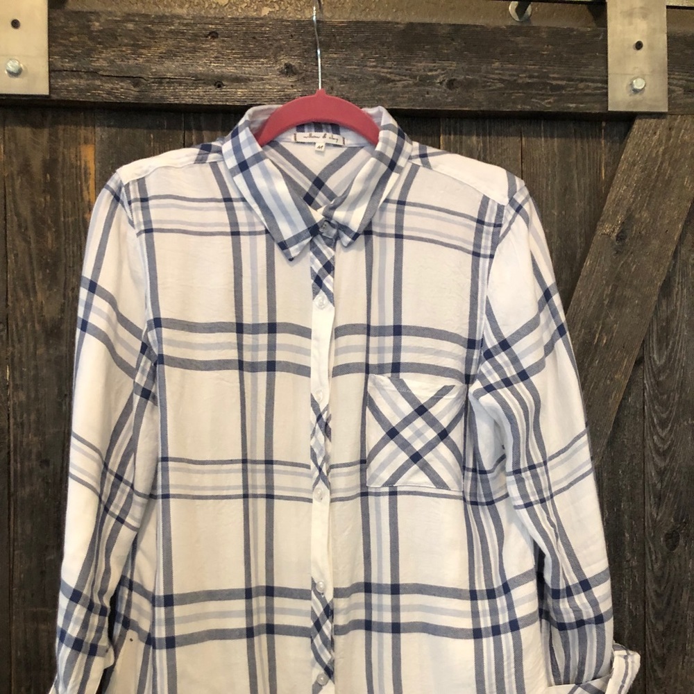 Willow & Clay Button Down - Size Medium